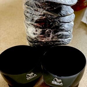 8 Wella Professional Black Mixing Bowls sold together